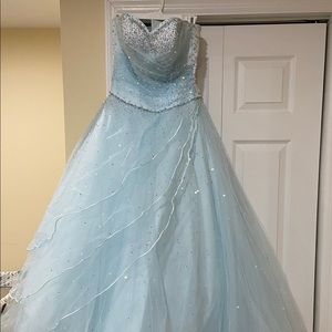 Mori Lee light blue gown - sweet 16/quinceanera